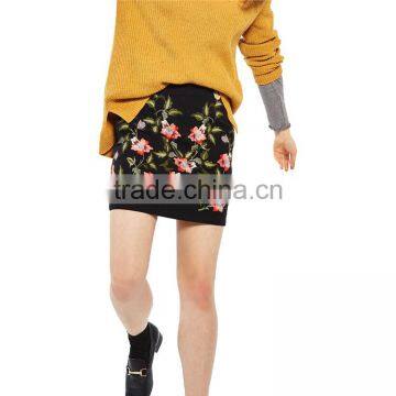 2017 OEM Spring Black Canvas Ivy Flower Embroidered Mini Skirts photo-6