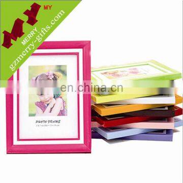 Nice quality fresh plastic photo frame wholesale