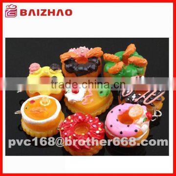 Hot sell mini cartoon dessert keychain / decorative mini plastic dessert keychain toy / educational toy for children