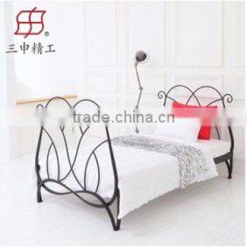 2016 wrought iron bed/ hot sale metal bed, cheap metal single bed