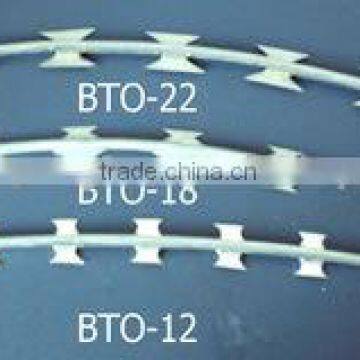 iso9001 galvanized and pvc razor barbed wire