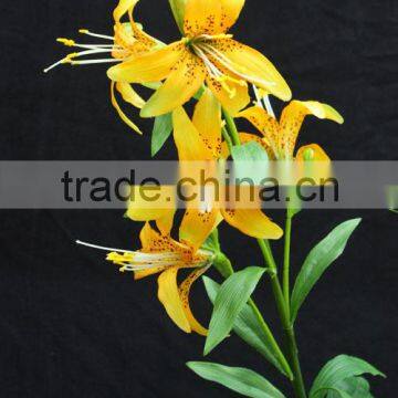 High Quality Artifiical Fabric Lily Flowers Making With Glue photo-5