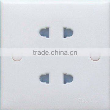 wall 4 pin socket