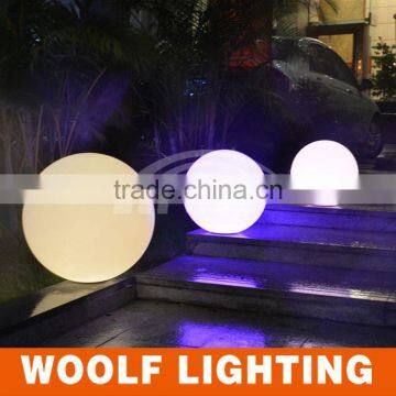 Wonderful Glowing Outdoor Swimming Pool and Garden Used Rechargeable Colouful Waterproof LED Light Up Ball