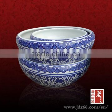 Large Chinese porcelain blue and white ceramic bowl