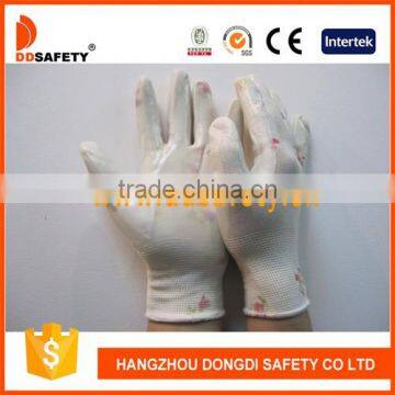 DDSAFETY 2017 Hot Sale Nitrile Coated Gloves With 13 Gauge Nylon