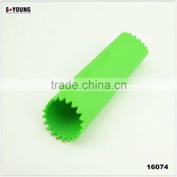 16074hot sale pratical silicone garlic peeler