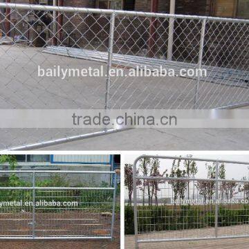 Supply High Quality low price pvc coated wire mesh fence panels