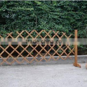 wood expanding fence