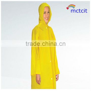 Disposable Yellow PE Rain Coat/PVC RAINCOAT For Adult