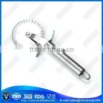 Reliable Quality Plastic Handle Round Pizza Cutter photo-3