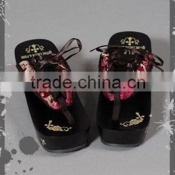 Lovely Summer black Clogs