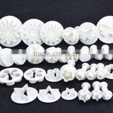33 PCs Fondant Heart Shaped Cake Cutter Ejector Stamp Modeling Border Decoration Fondant Marzipan Plunger Cutter photo-2