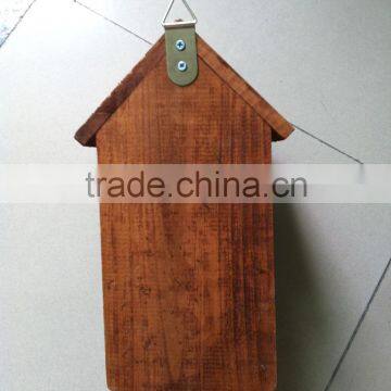 Roosting Pocket With Wooden Roof