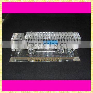 Personalized Engraved Crystal Glass Truck Model For Logistics Company Souvenirs