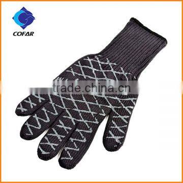 Durable heat resistance oven gloves