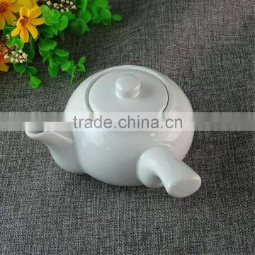 Hot sale stocked white ceramic tea pot set,classical style small tea pot for home and hotel use