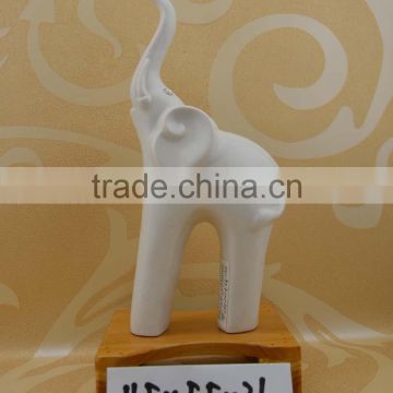 hand made white Porcelain elephant for home decoration