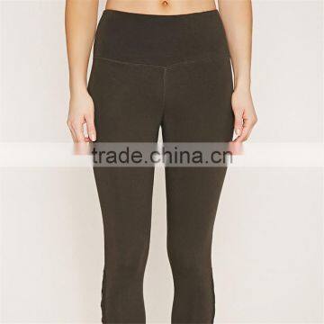 China Hot Sale Crisscross Capri Leggings Saxi Girl Cotton Yoga Pants photo-6
