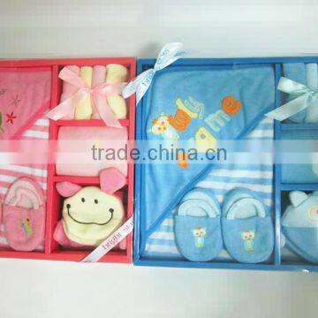 baby bath clothing gift set/hooded/slipper/bib/washcloth/wash mitten