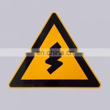 High Quality OEM Items Accepted Triangle Shape Custom Road Safty Board Reflective Aluminum Traffic Sign