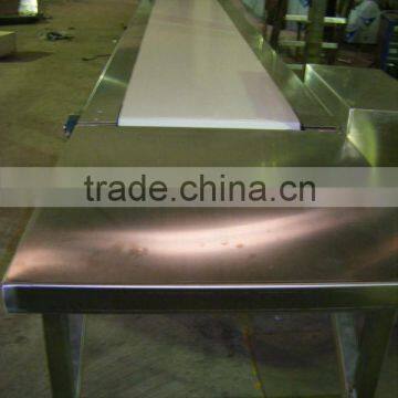 white PVC belt horizontal conveyor