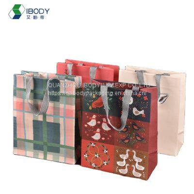 Custom kraft paper gift shopping bags, gift bags