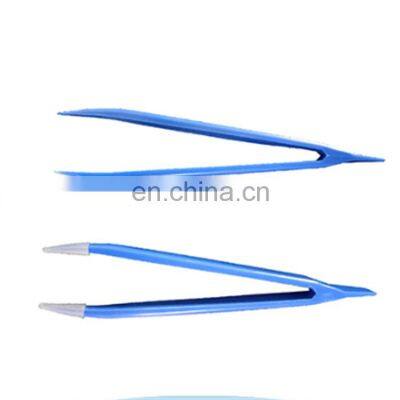 Disposable plastic forceps