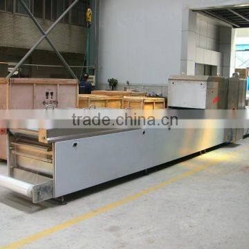 Automatic continuous stretch vacuum packaging machine with high capacity with CE certificate