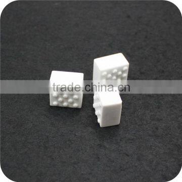 High Heat Resistance Al2O3 95% Alumina Square Ceramic Lagging With Round Dimple photo-3