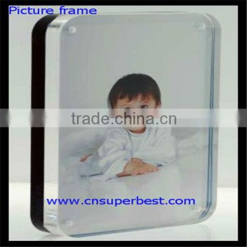 Clear plexiglass picture frame with magnet