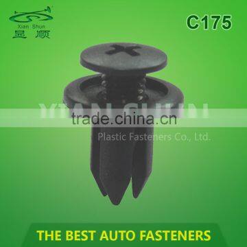 Plastic Automotive Spreader Rivet for Cars photo-5