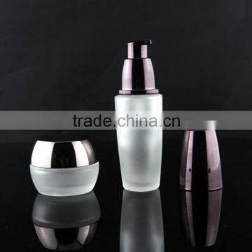 Good Quality Cosmetic Set Cosmetic Glass Bottle Cosmetic Jar photo-2