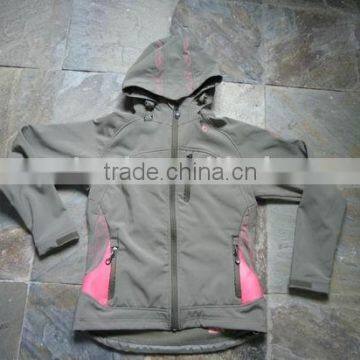 Lady's Outdoor Functional Softshell Jacket with Hood