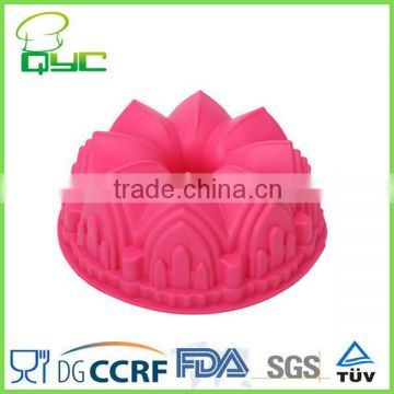 Non-stick Food Grade Silicone Crown Shaped Bundt Cake Pan