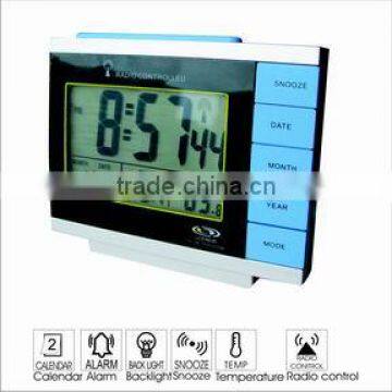 RADIO CONTROLLED LCD CLOCK