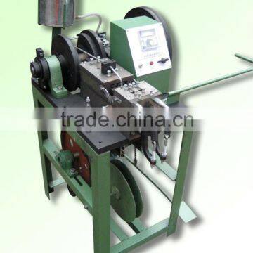 QX shoelaces tipping machine