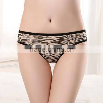Yun Meng Ni Underwear Cheap Milk Fiber Brief Ladies Panties photo-3
