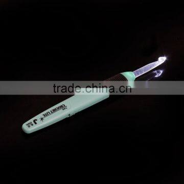 K6.5mm15.6x1.6cm Crochet Hook With Led Light photo-2