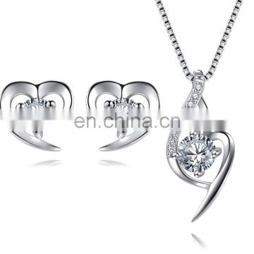 2019 New Women Necklace Clear Zircon Heart Locket Pendant Necklace Fashion 925 Sterling Silver Choker Necklace Wholesales