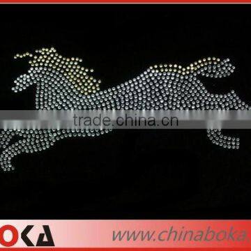 New arrival latest design Fashion horse rhinestone hot fix motif wholesale