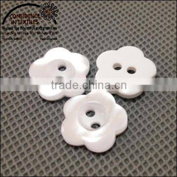 plastic flower shape buttons