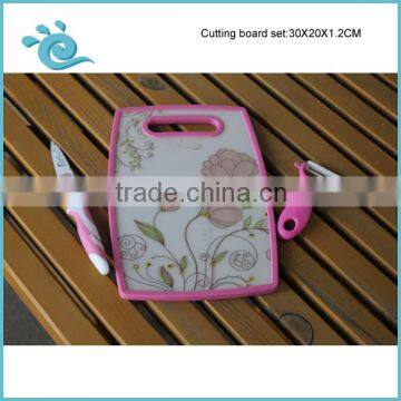 Set of 3pcs Plastic Kitchen Help Set With Cutting Board Peeler and Knife photo-3