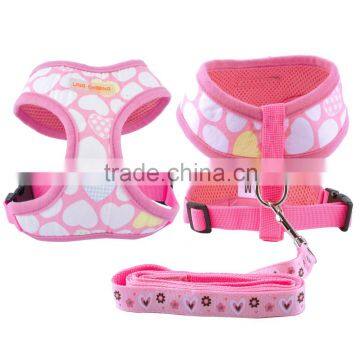 Yiwu Berry Love Heart Strap Chest Puppy Dog Walking Harness With Leash