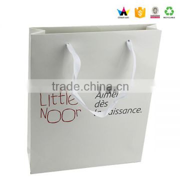 China custom printing white gloss paper gift bag