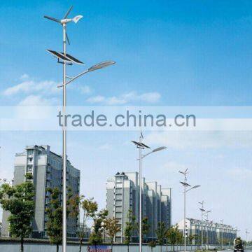 2015 modern design high efficiency IP65 green energy wind solar hybrid street light