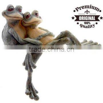 polyresin garden decoration with frog design