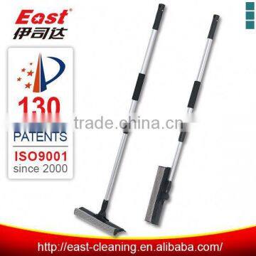  China BSCI aluminum long handle fold window cleaner window squeegee