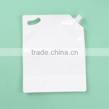 Food grade plastic laminated bag with nozzle