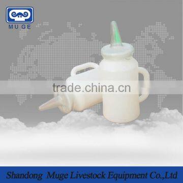 Pig cattle sheep plastic milk bottle with nipple